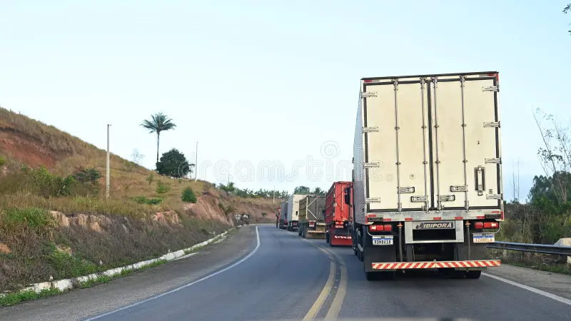 Segurança e infraestrutura comprometem a satisfação dos caminhoneiros nas rodovias brasileiras